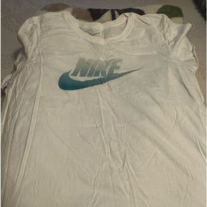 Brand new NIKE women’s tee.